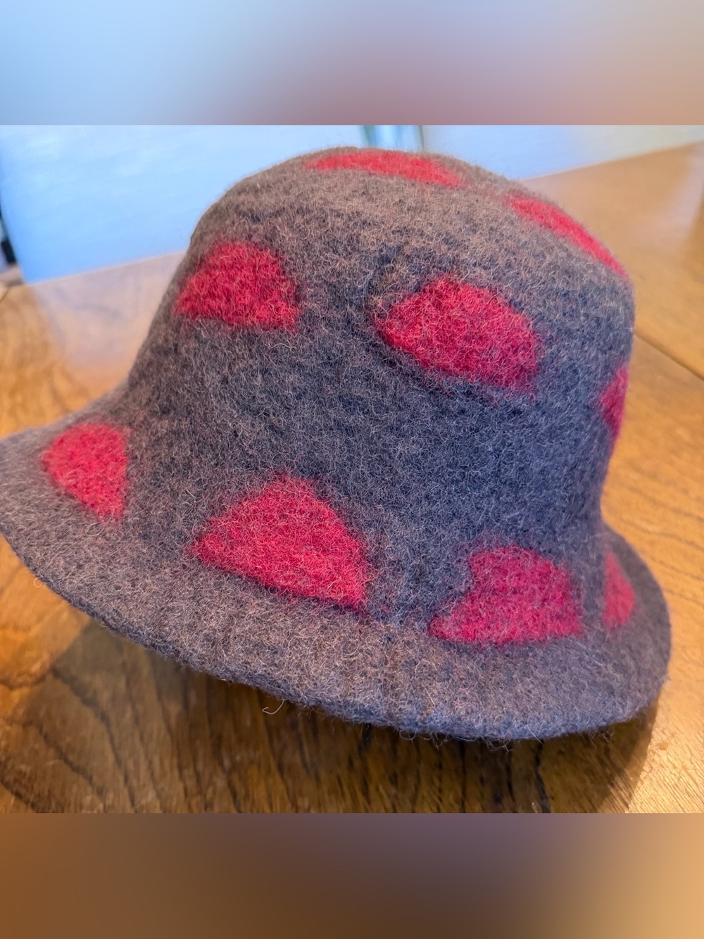 Women’s brown Wool Felt Bucket Hat with red accents